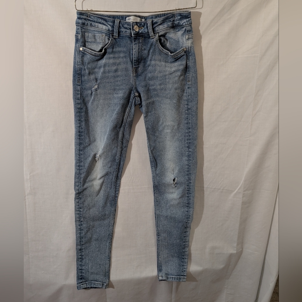 Zara Women's Distressed Skinny Jeans, Size 6, Stretch, Mid-Rise, Light Wash